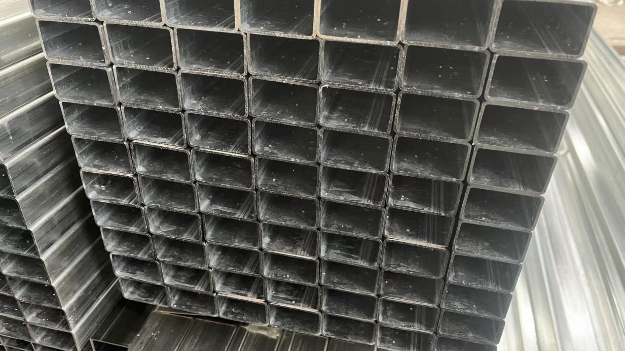 30 × 50 mm Galvanized Rectangular Tube