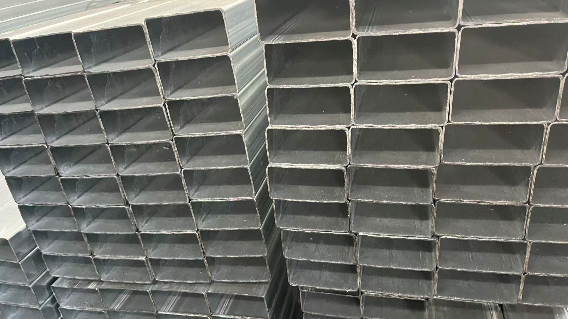 50 × 100 mm Galvanized Rectangular Tube