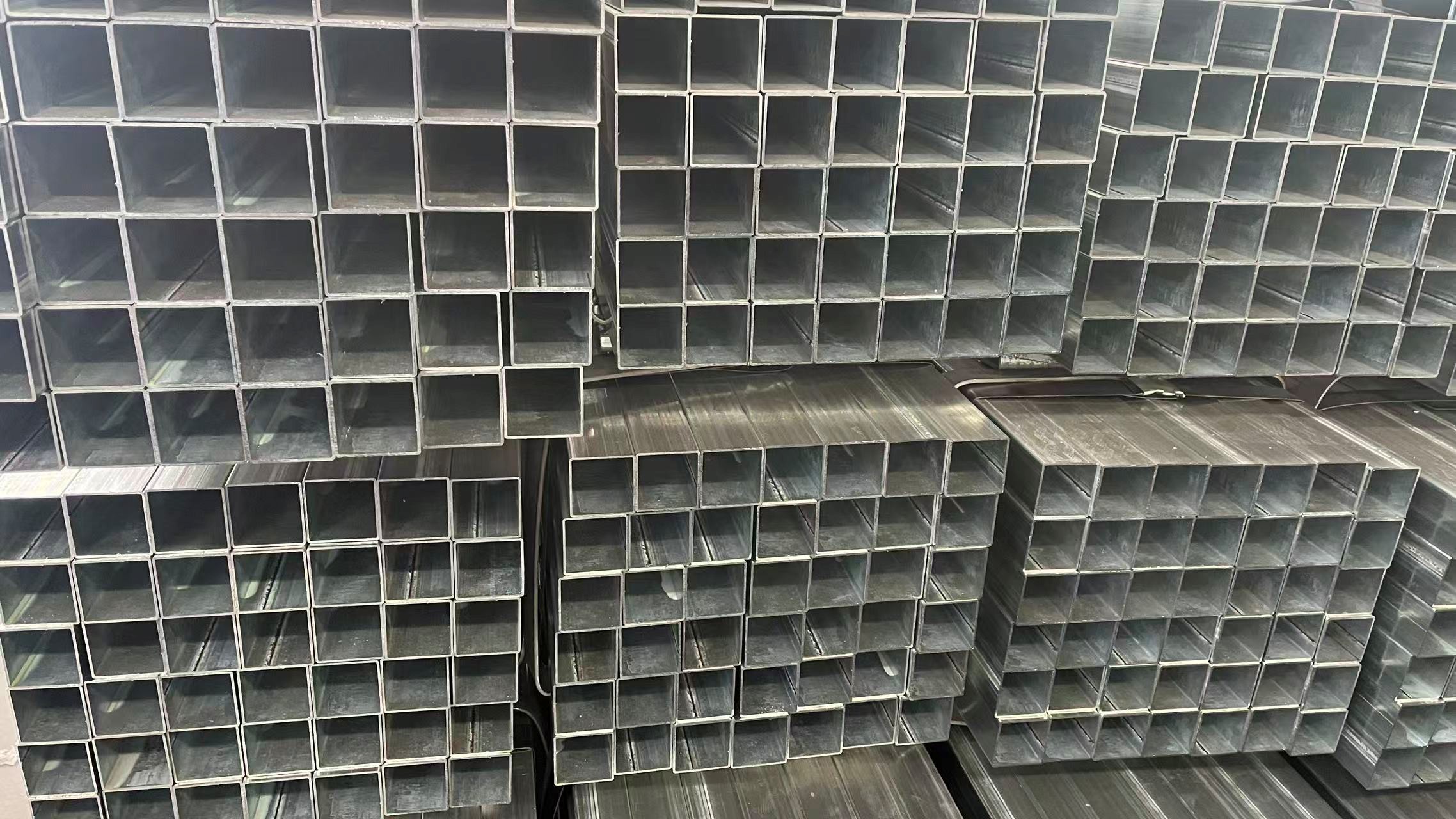 50 × 50 mm Galvanized Square Tube